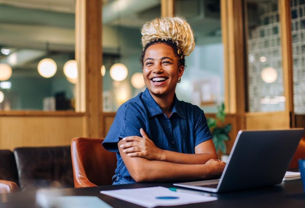 A pressa de ser adulto: independência financeira antes dos 25 anos