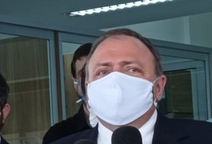 “As novas remessas começam a chegar em abril e até o final do ano serão 138 milhões de doses"