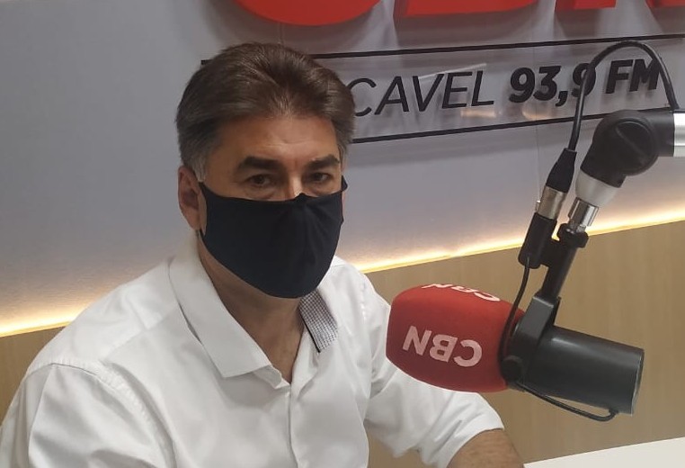 "Sigo focado no combate à disseminação do vírus e no plano de retomada econômica"