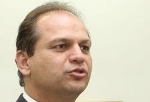 "É a criação de um novo beneficio para preservação de empregos", diz Barros