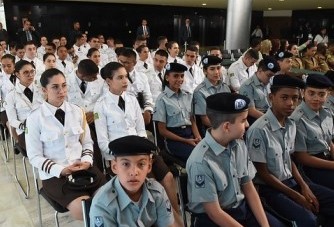 Escolas cívicos-militares: quais os prós e os contra?