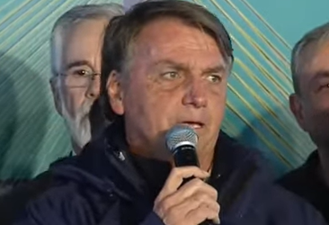 Presidente Bolsonaro visita obras da ponte de integração Brasil-Paraguai
