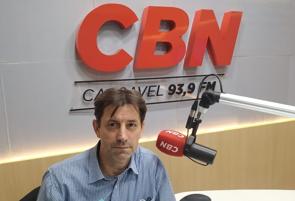 "O livro são as respostas de Deus às minhas inquietações", diz Buzzi