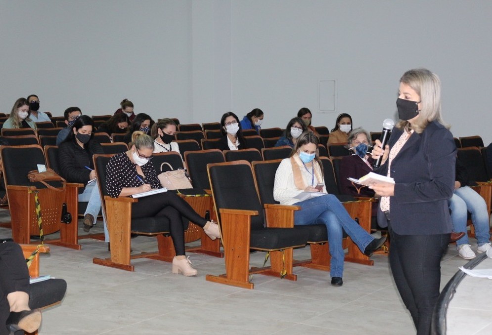 Semed define cronograma de retorno com os diretores de escolas