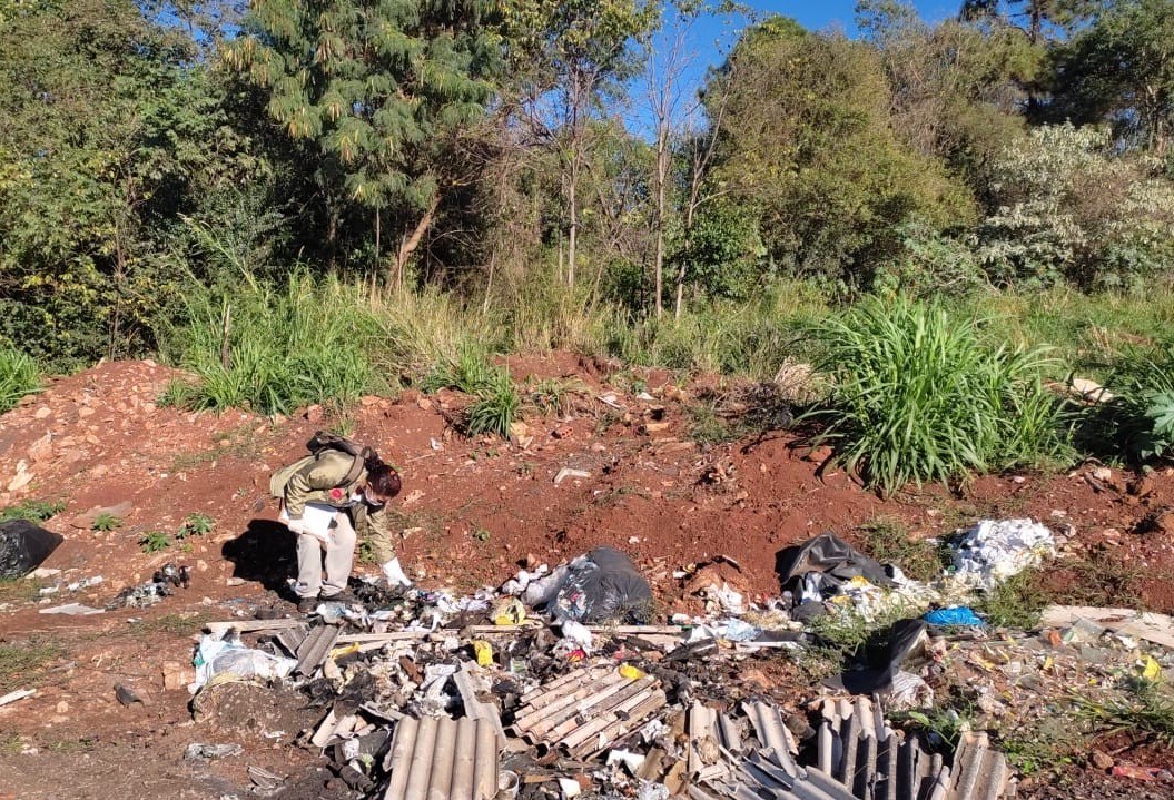 Multa mais rigorosa para proprietários que mantêm lotes sujos já está valendo      