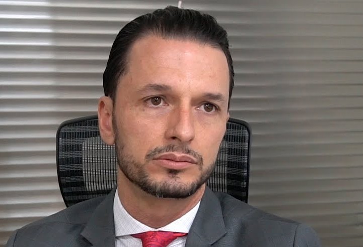 "Muitas vezes essa negativa de crédito pode ser uma tentativa do banco para oferecer um empréstimo mais caro", alerta Donato
