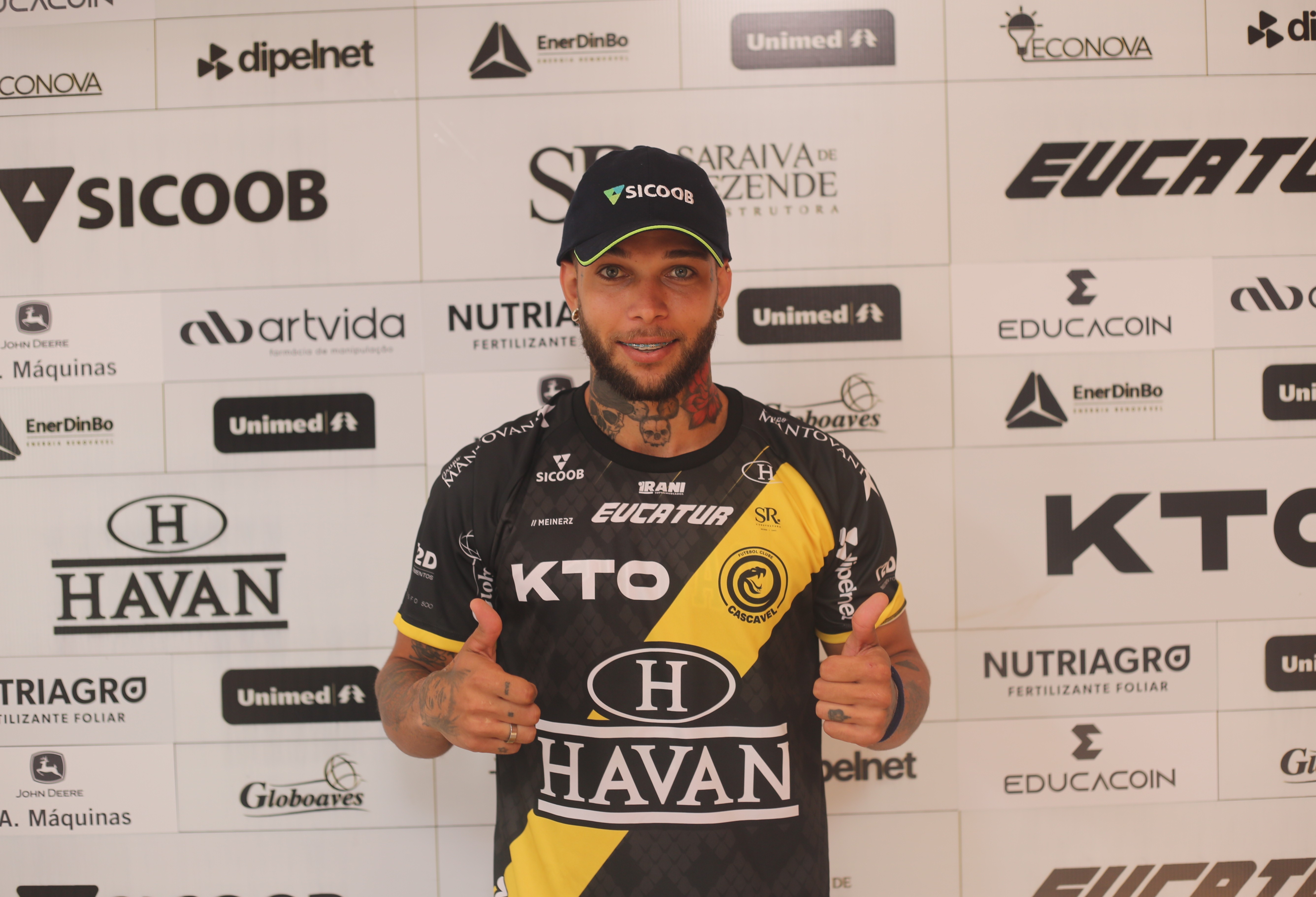 Cascavel contrata atacante Tiarinha, ex- jogador do Sinop - MT