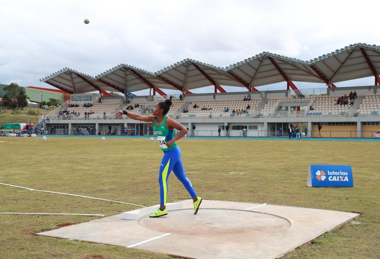 300 atletas competem no Sul-Americano  Sub-23 de Atletismo