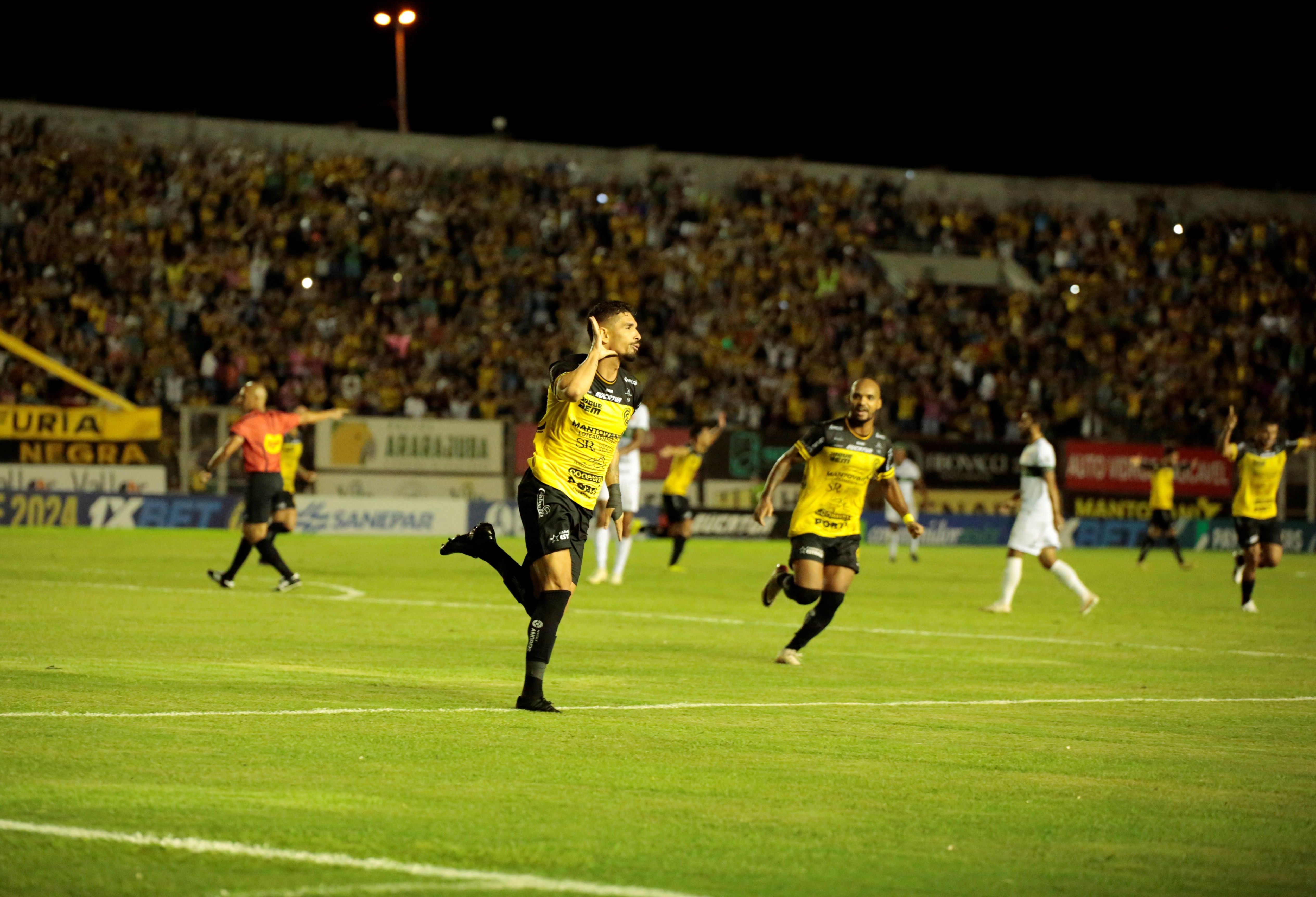 Cascavel derrota Maringá no primeiro confronto das quartas de final