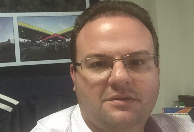 "Temos que ter cuidado, sim, com a saúde, mas precisa voltar pra evitar um colapso maior", diz  Zini