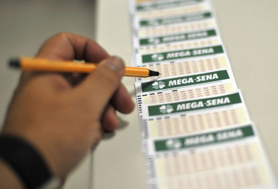 Mega-sena pode pagar R$ 55 milhões neste sábado (7)