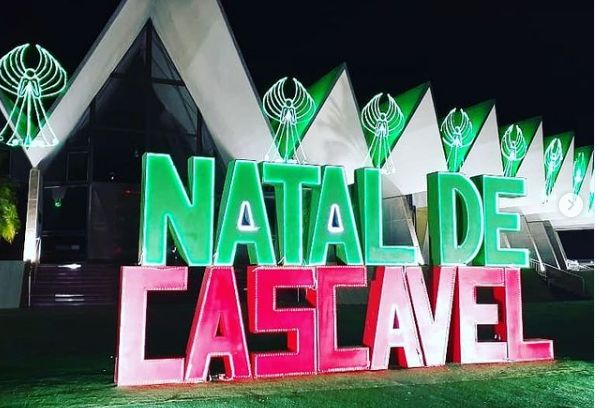 Natal Para Todos: Luzes são acesas em Cascavel 