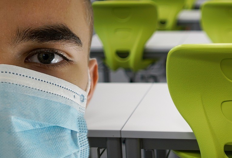 Educação: o fosso tecnológico que nos separa