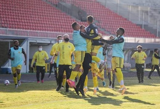 FC Cascavel vence mais uma vez o Rio Branco pela Série "D" do Brasileiro