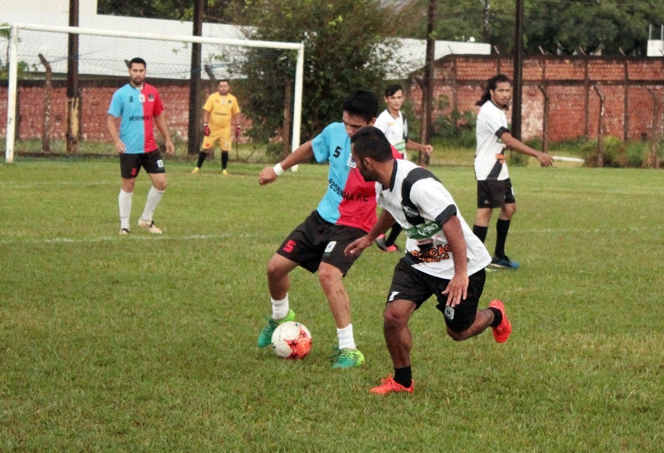 Jogadores de futebol amador de Cascavel prometem fazer protesto em frente à prefeitura