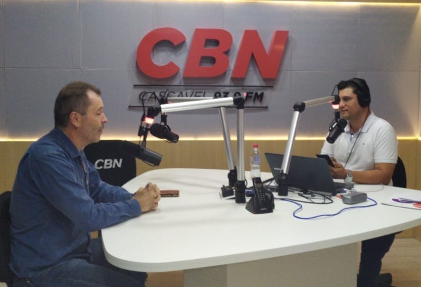 "Jornal impresso não vai morrer, já morreu, mas dá forma como a gente conhecia" diz Jairo