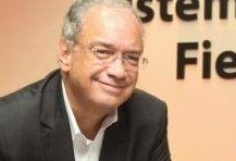 "A retomada está começando; e uma situação positiva, anunciada pelo governo, é o incentivo para o consumo dos produtos locais", diz presidente da Fiep