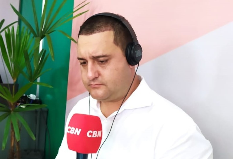 Governador entrega moradias e títulos de regularização fundiária a famílias de Cascavel