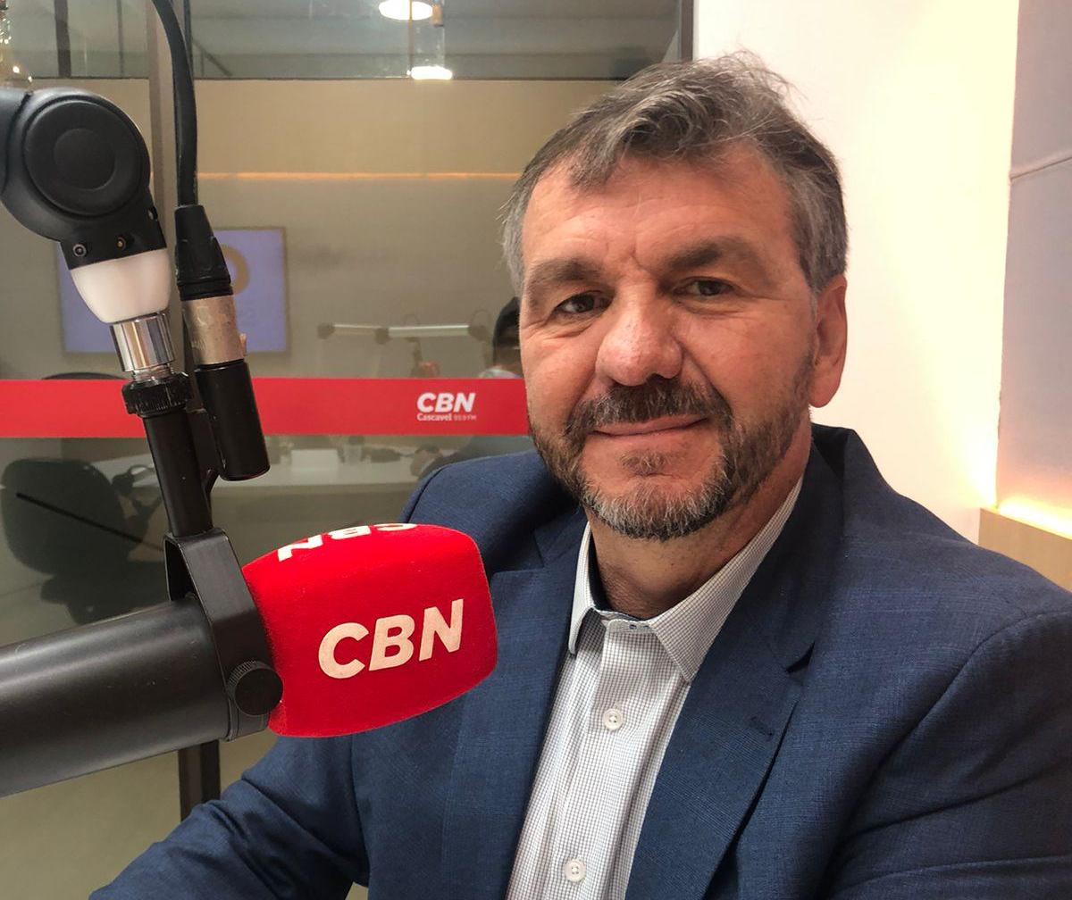 "No trânsito, temos que pensar na segurança e não só na multa", afirma Emerson Ferreira